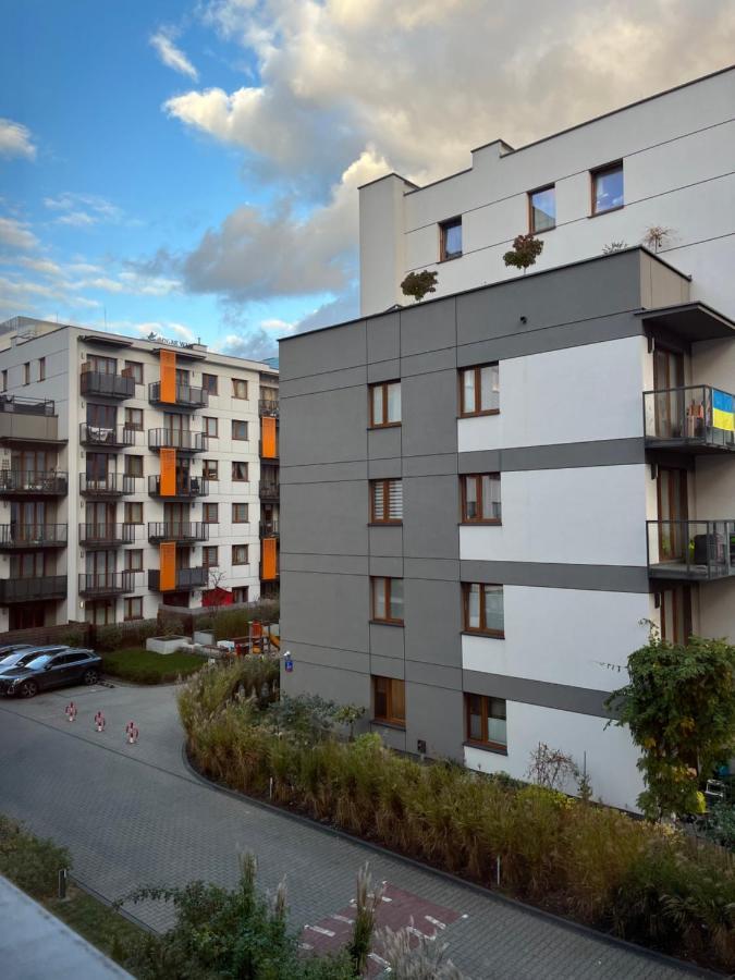 Cybernetyki2 Street Inn Near Airport Warschau Exterior foto